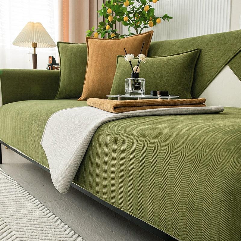 Copertura morbida in pile antiscivolo per divano — comfort e protezione