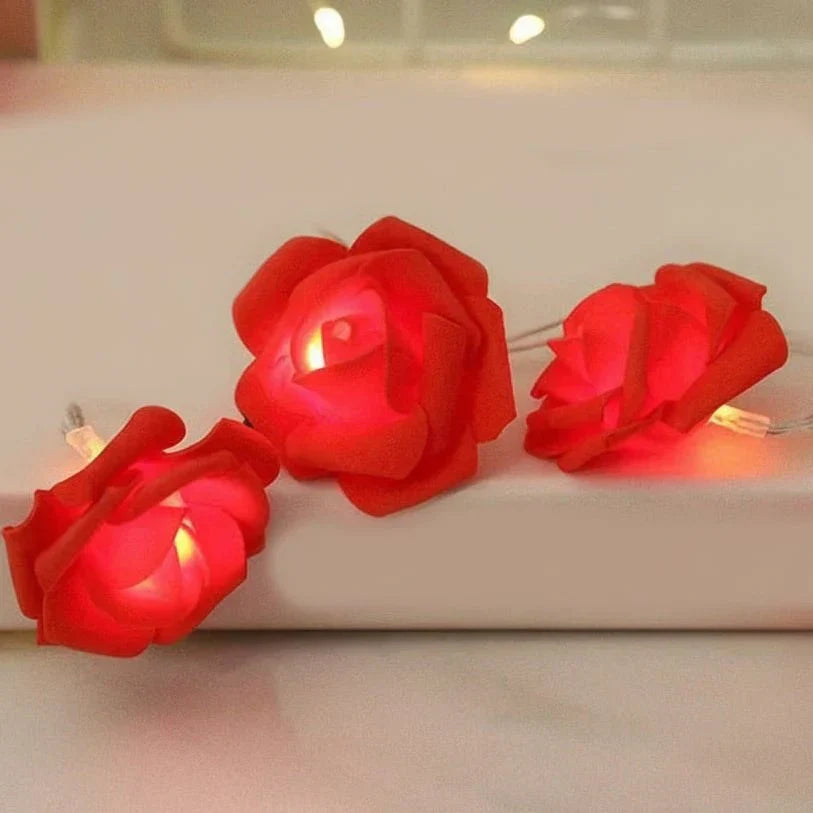 Floraglow guirlandes lumineuses féeriques à roses — LED blanc chaud doux, longueur de 2m, accents de roses artificielles