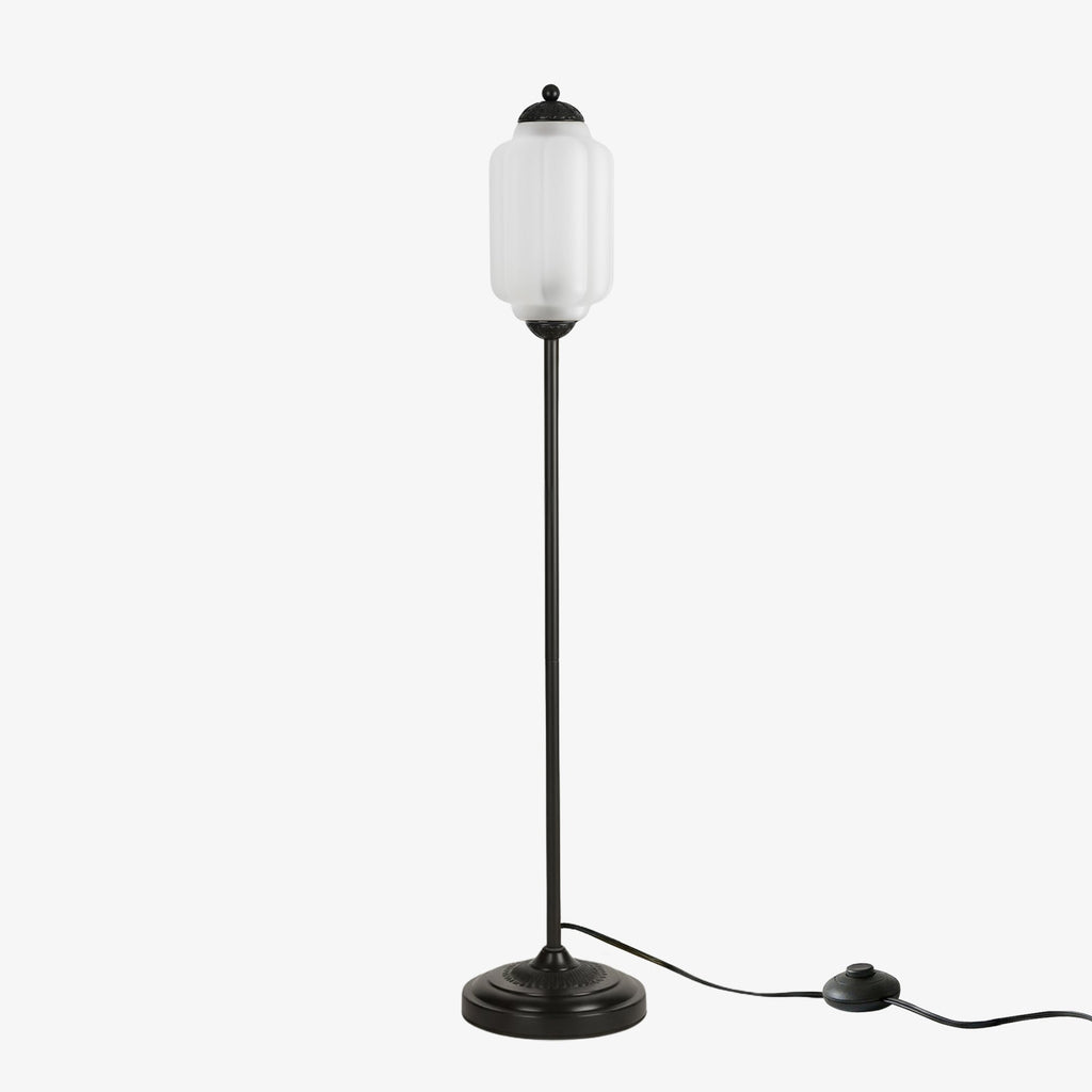 Glas-Stehlampe in Kürbisform — retro-inspirierter organischer Stil