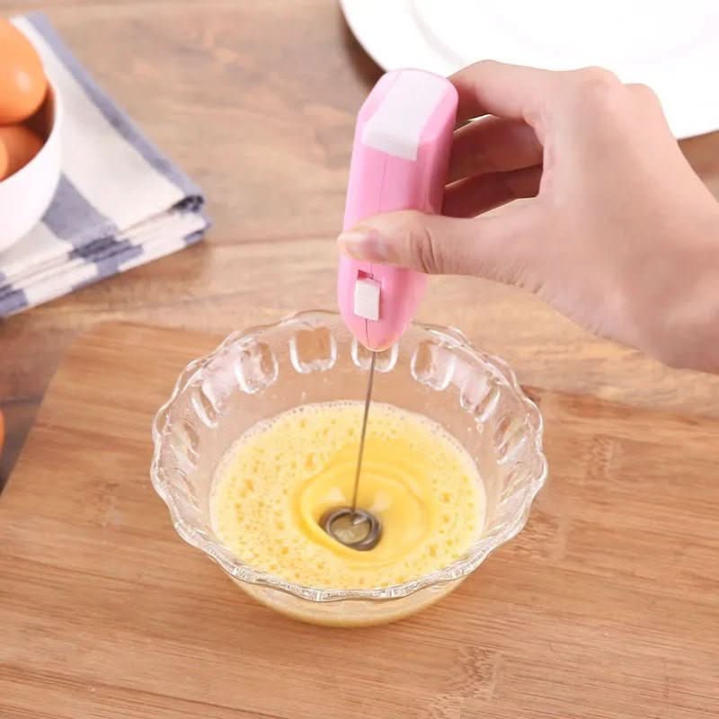 FrothMaster Elektrický napěňovač mléka — kompaktní mixér s dvojím použitím