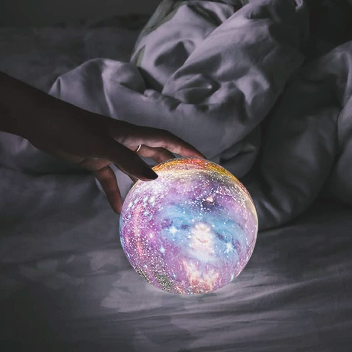 Galaxy-maamlamp — 3D-geprinte verlichting, 16 kleurmodi, houten standaard, afstandsbediening