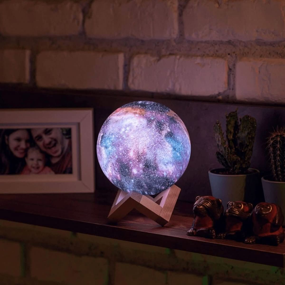 Galaxy-maamlamp — 3D-geprinte verlichting, 16 kleurmodi, houten standaard, afstandsbediening