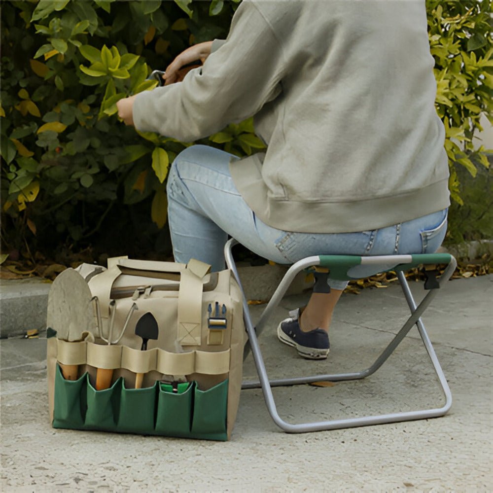 طقم أدوات الحدائق القابل للطي GardenZip — تصميم محمول مدمج وموفّر للمساحة