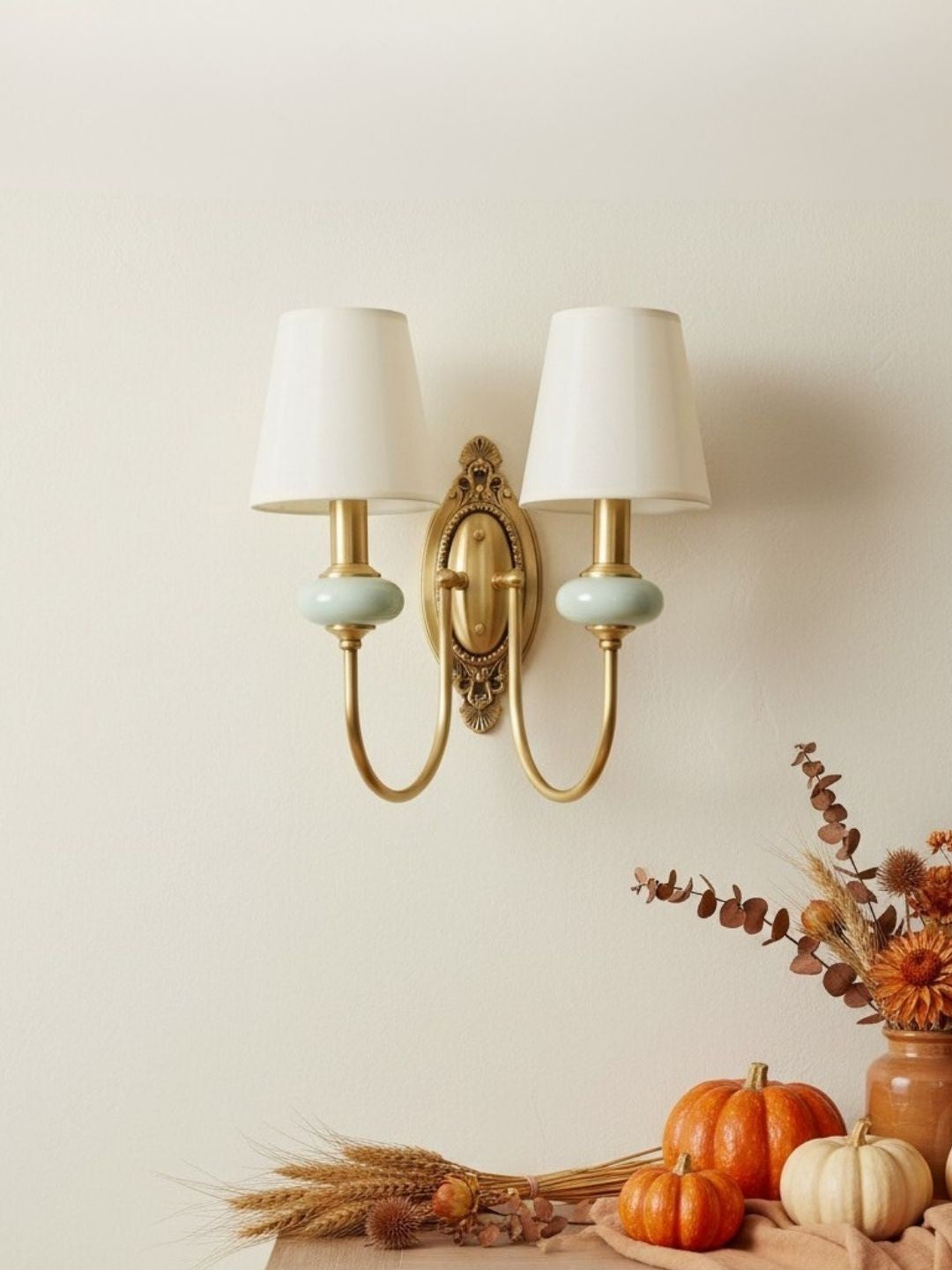 Keramische wandlamp met stoffen kap, 1 of 2 E27-lampen