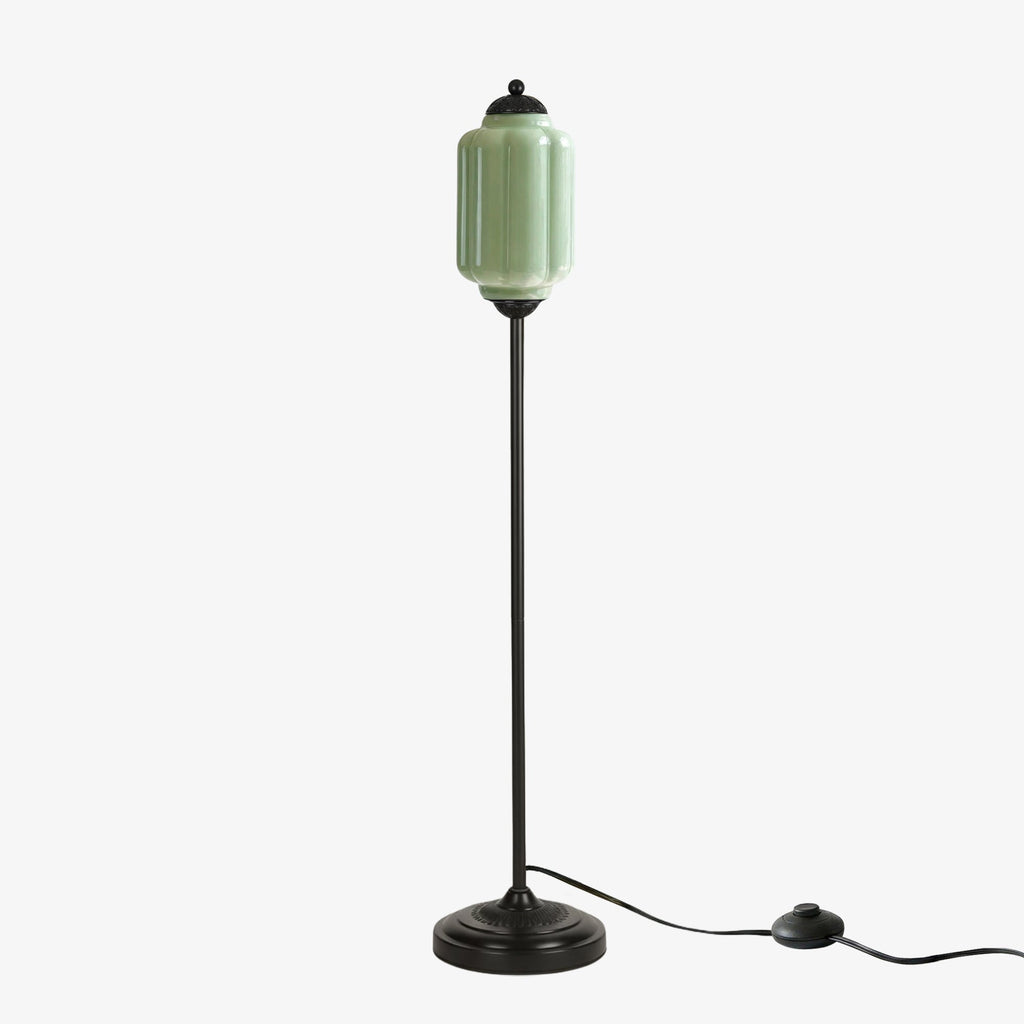 Glas-Stehlampe in Kürbisform — retro-inspirierter organischer Stil