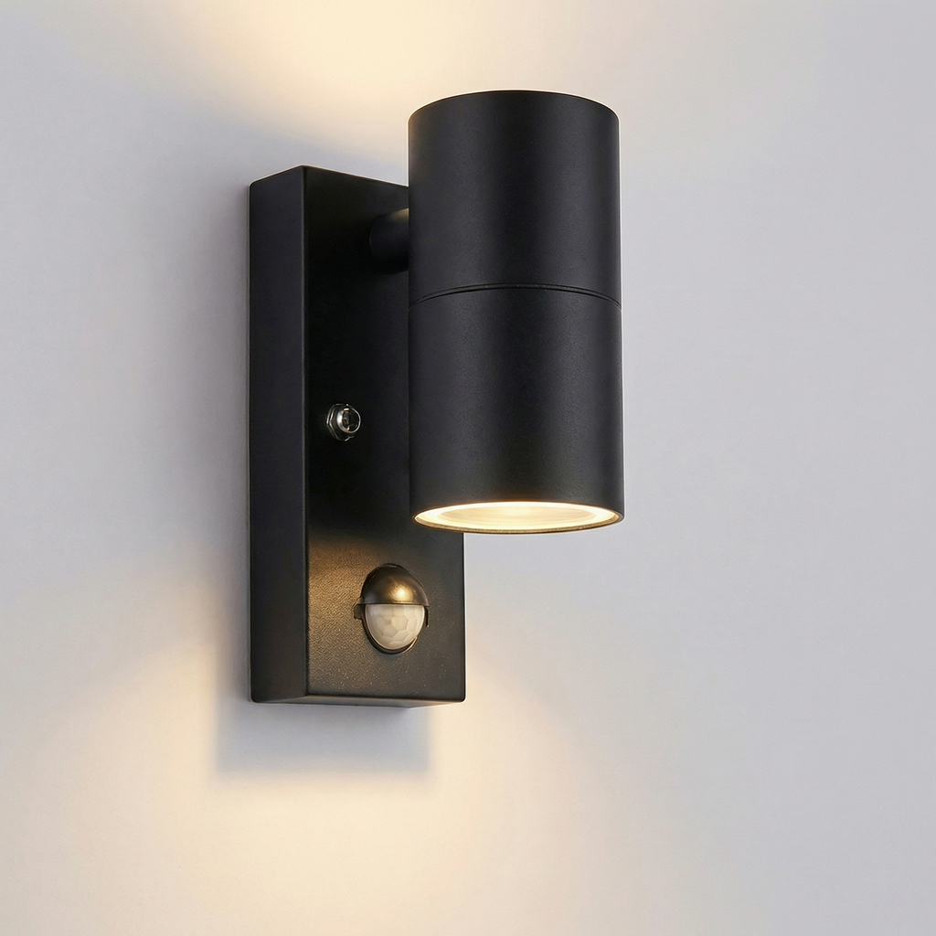 MotionSense PIR Sensor Outdoor Wall Light - Wildoxy