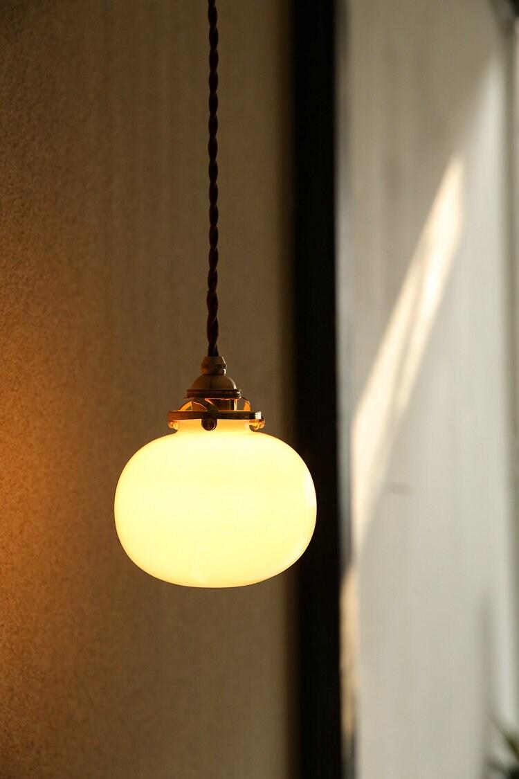 Suspension vintage Aurora en verre en forme de boule — ampoule LED incluse, abat-jour en verre rond