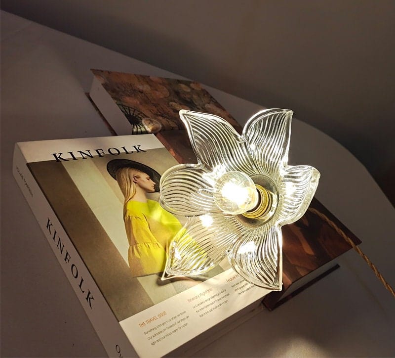Suspension en verre Vesper Lily — style Art nouveau vintage, ampoule incluse