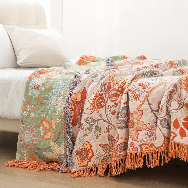 Baumwolldecke – Orange-blaue Boho-Blumen auf Creme, mit Fransen