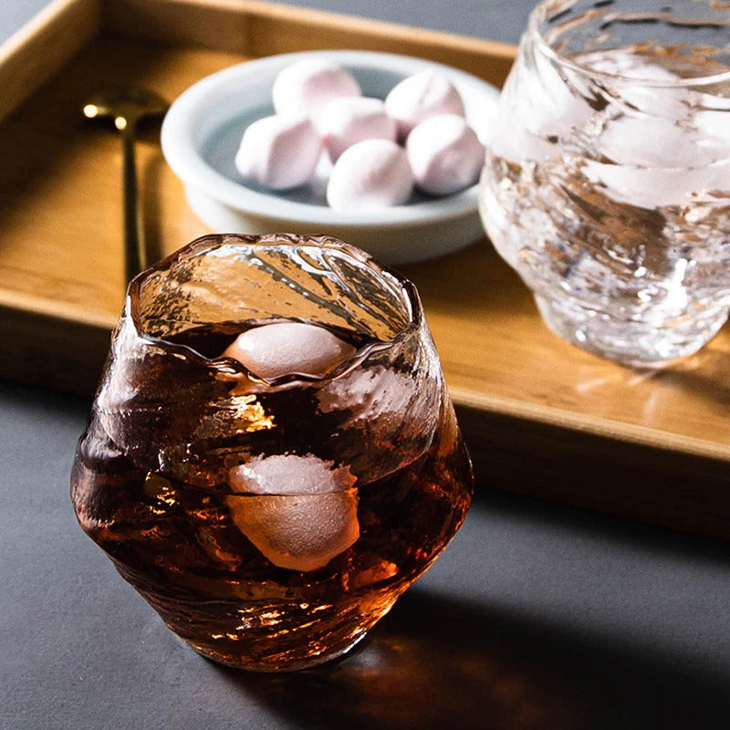 Ručně vyráběná sklenice na japonskou whisky 380ml z tepelně odolného křišťálu