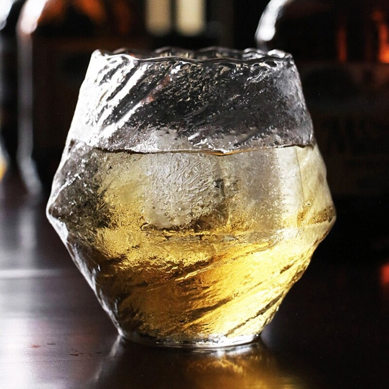 Ručně vyráběná sklenice na japonskou whisky 380ml z tepelně odolného křišťálu