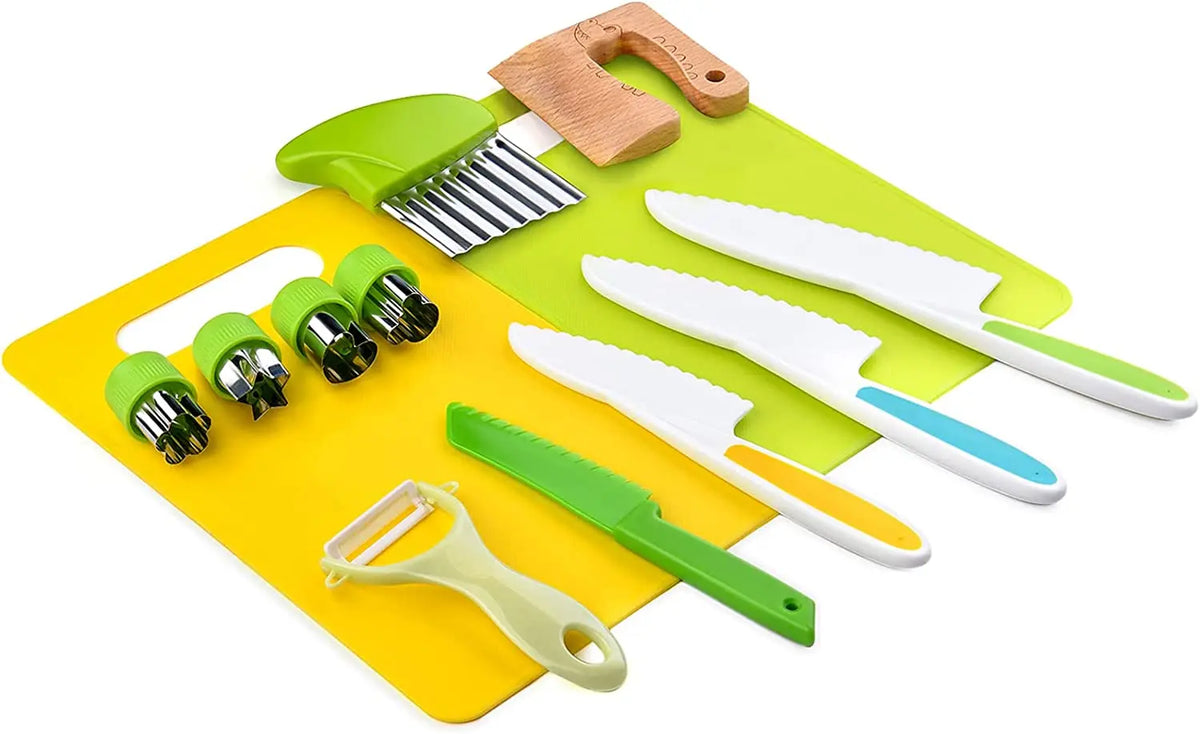 Kinderküchenset — Sichere Messer und Schneidewerkzeuge