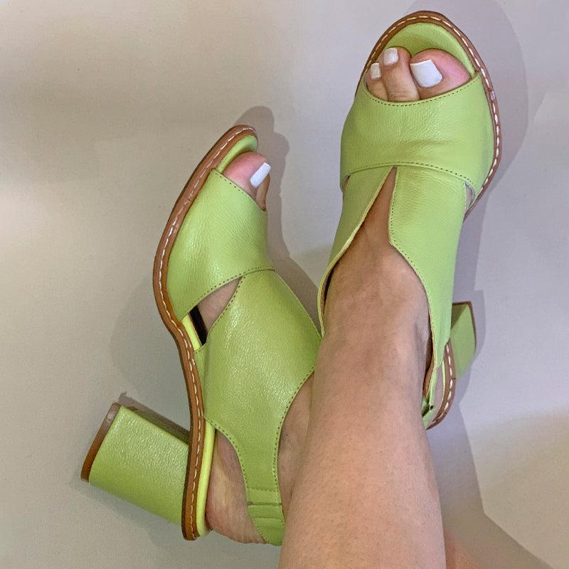 Damen-Ledersandalen mit Blockabsatz, offener Zehenpartie, Bordeauxrot