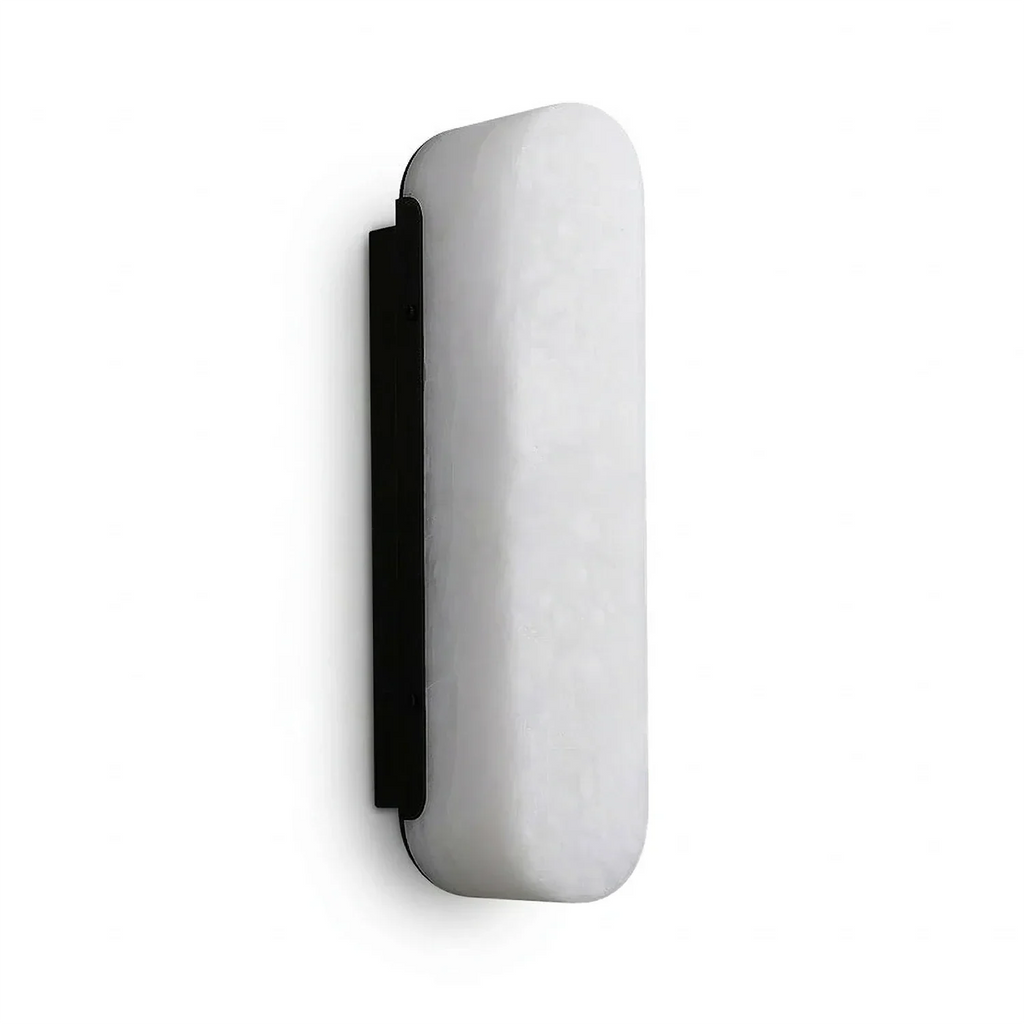 Luxury Alabaster Vertical Wall Lamp | wildoxy