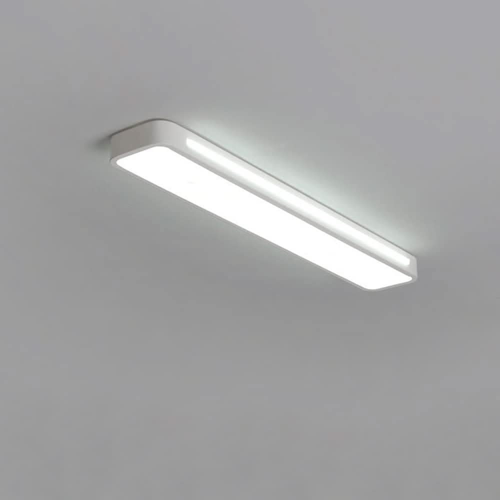 Stropní LED svítidlo HALOCRAFT v minimalistickém designu — plochý panel pro přisazenou montáž