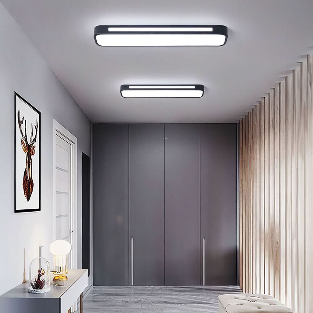 Stropní LED svítidlo HALOCRAFT v minimalistickém designu — plochý panel pro přisazenou montáž