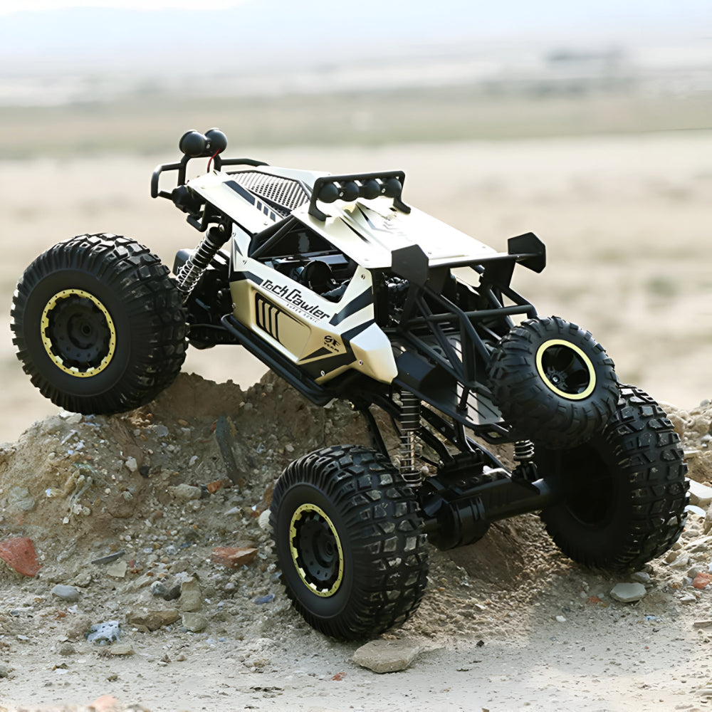 RC monster truck 4WD — kovový podvozek, černá a zlatá