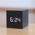 Cyfrowy budzik LED — kwadratowy design, tryb nocny