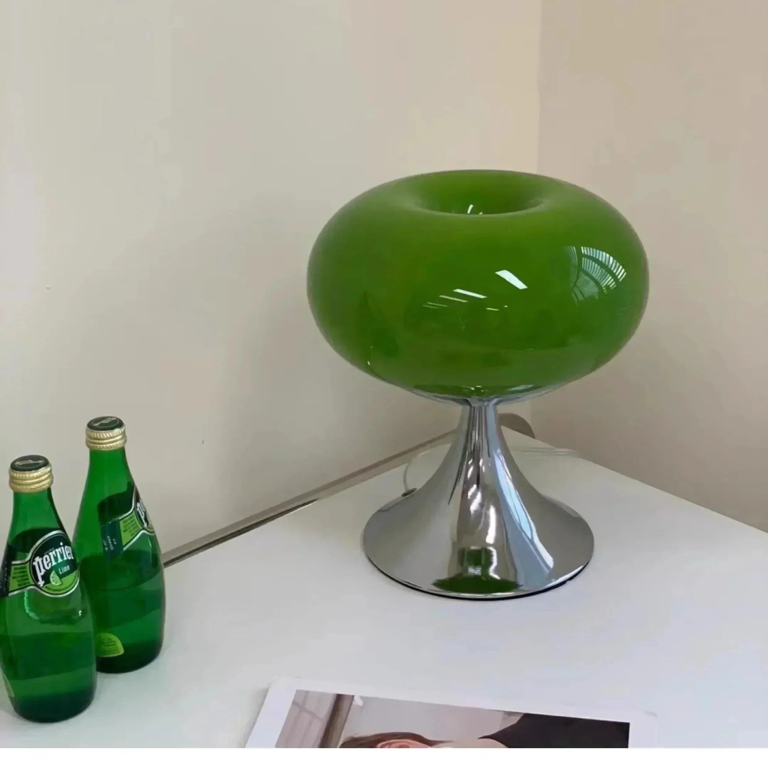 OrchardGlow Apple Shaped Glass Table Lamp — Vintage Charm Lighting