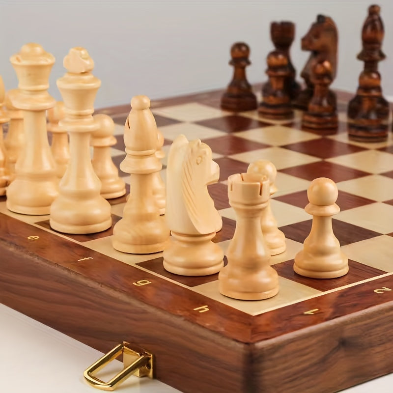 Opvouwbare houten schaakset met schaakstukken, massief houten bord