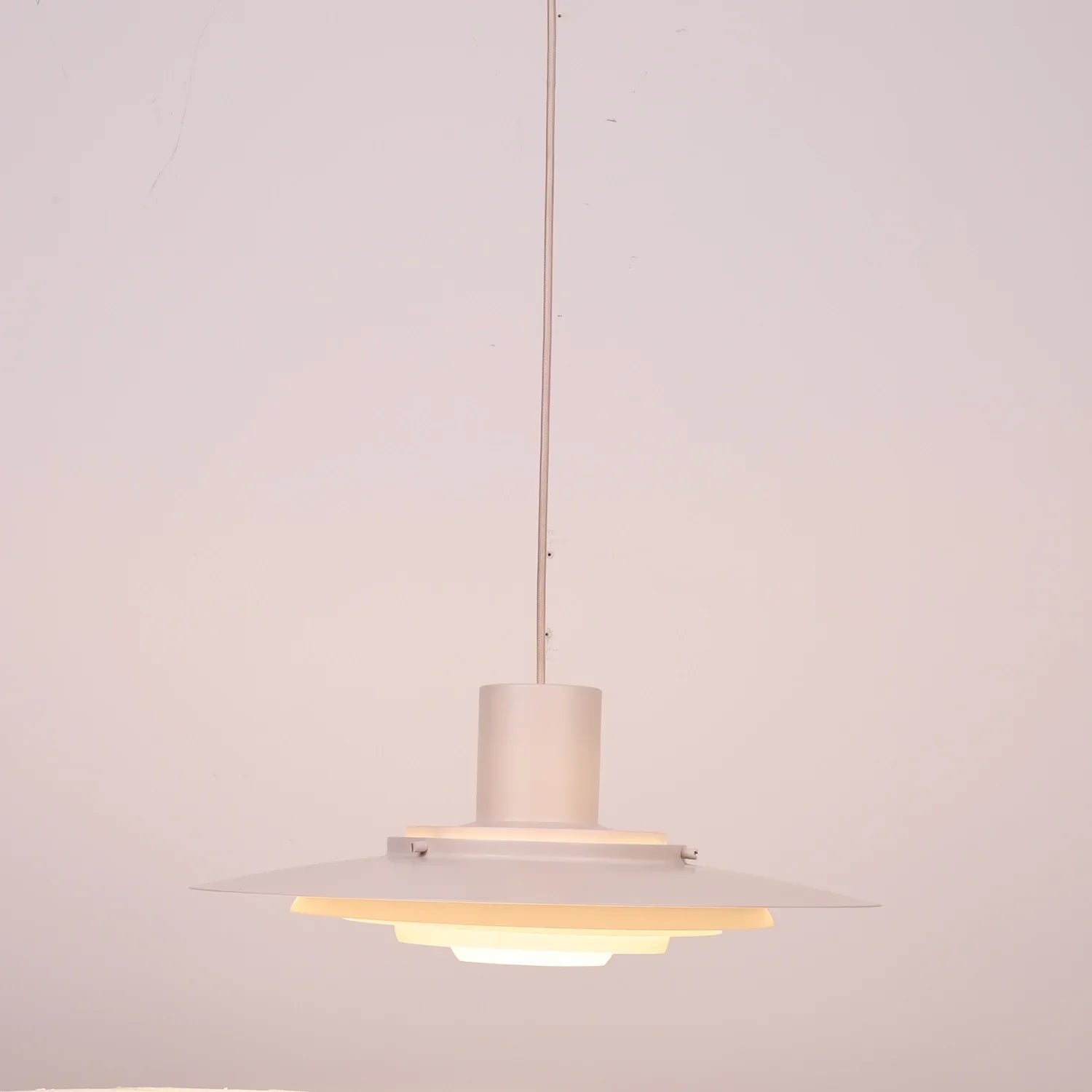 Tiered Dish-Shaped Disc Pendant Light | wildoxy
