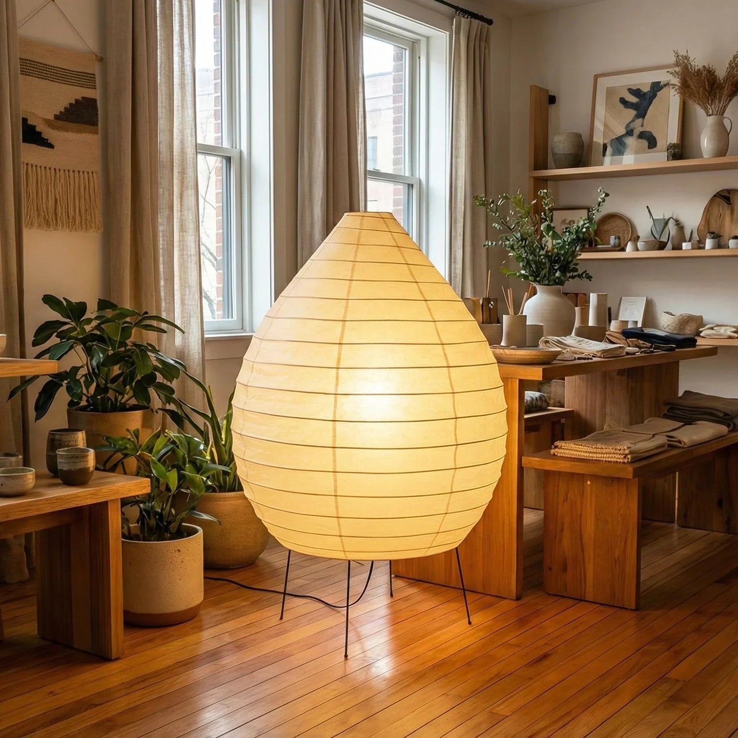 Akari Teardrop Shaped 23N Floor Lamp | wildoxy