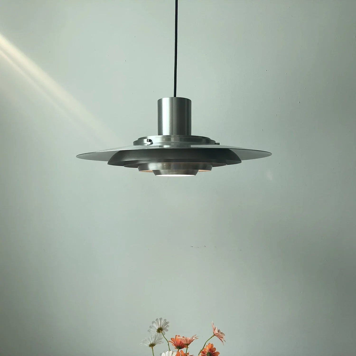 Tiered Dish-Shaped Disc Pendant Light | wildoxy
