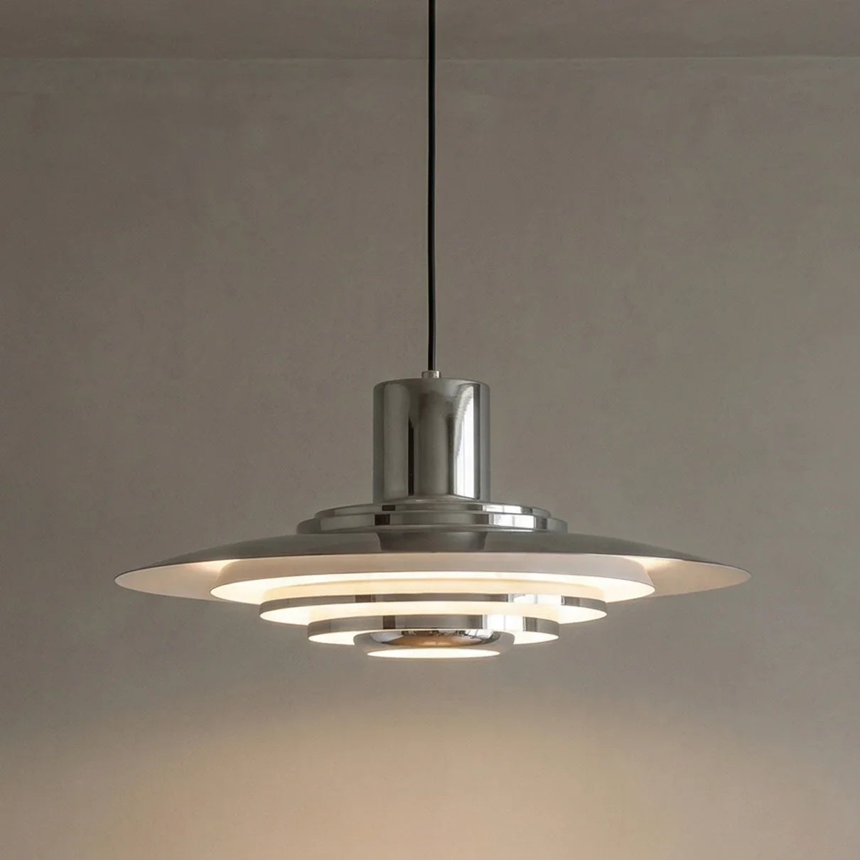 Tiered Dish-Shaped Disc Pendant Light | wildoxy