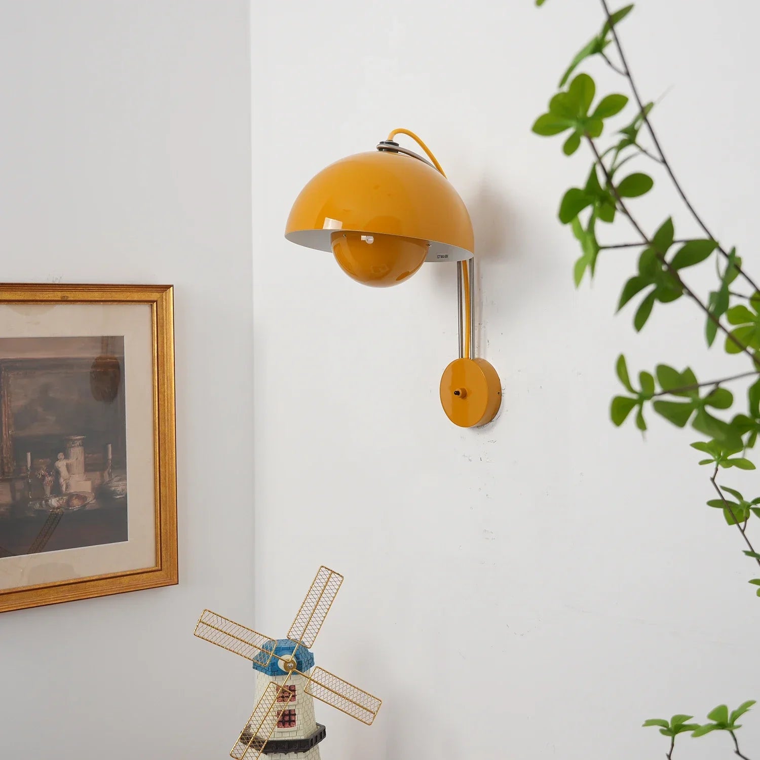 Flower VP8 Wall Lamp | wildoxy