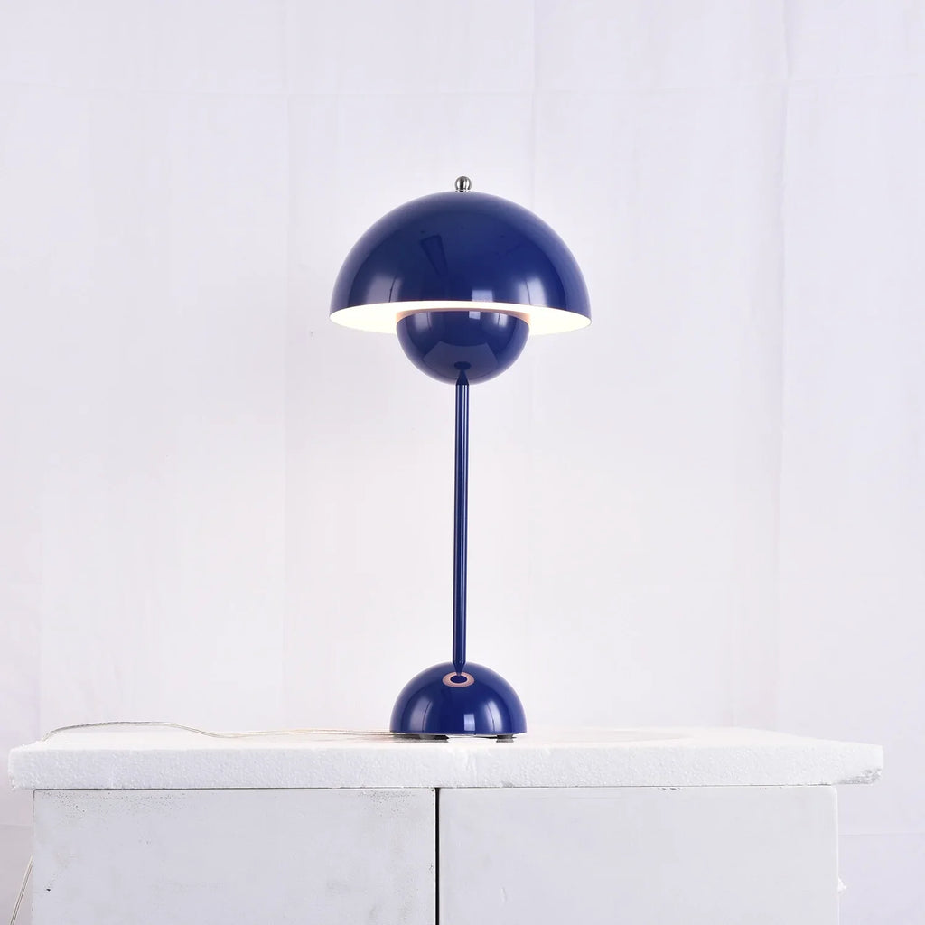 vp3 Table Lamp | wildoxy