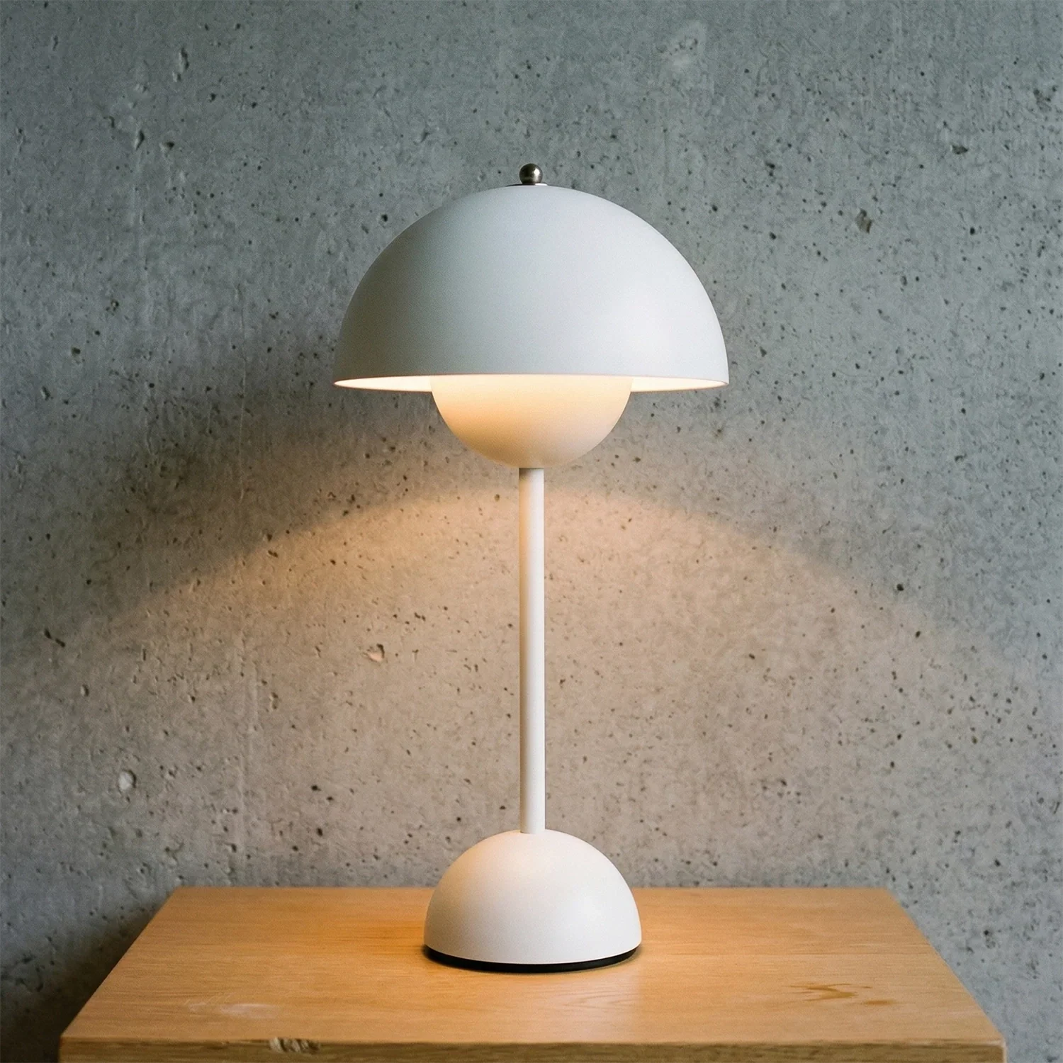 vp3 Table Lamp | wildoxy