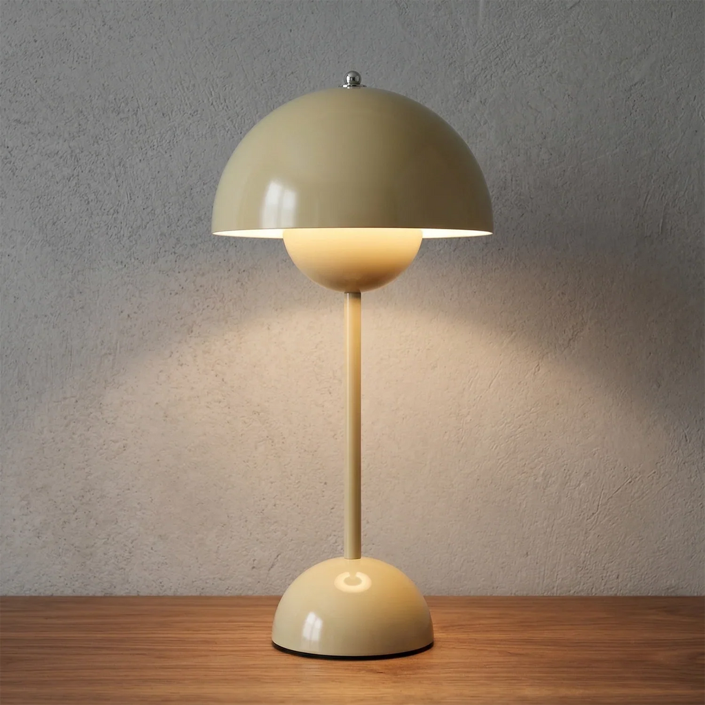vp3 Table Lamp | wildoxy